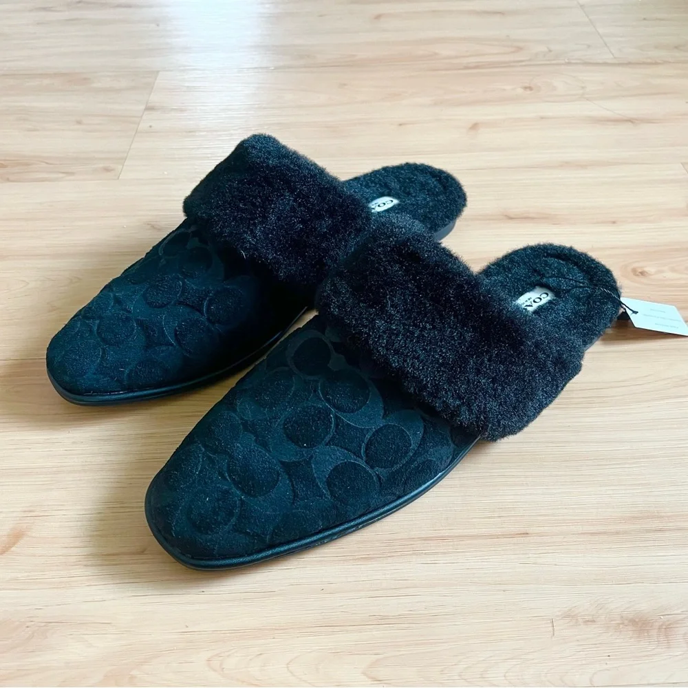 Coach Sherpa Flat Mule In Signature
Suede#CCX65 Women 9.0 US - Picture 2 of 9